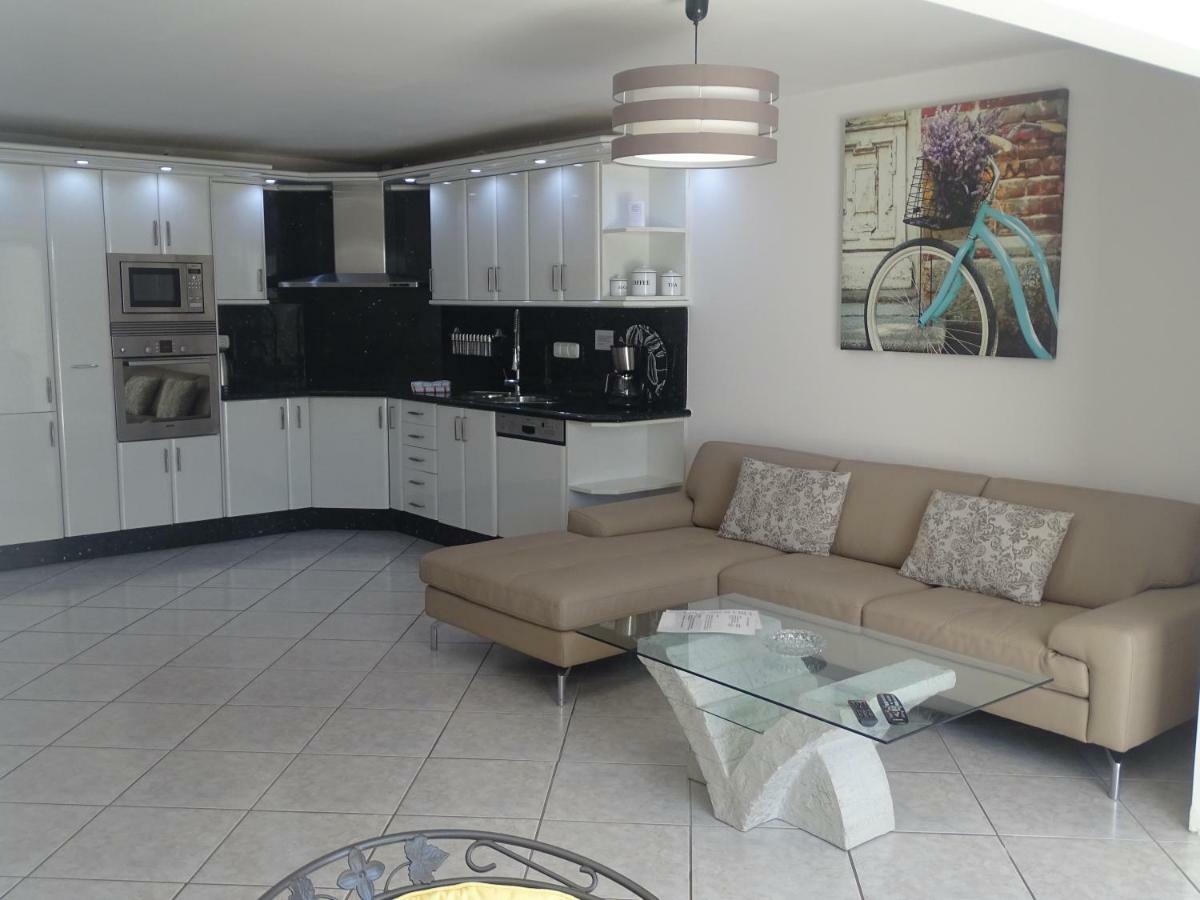 Happy Days Apartment Puerto del Carmen  Luaran gambar